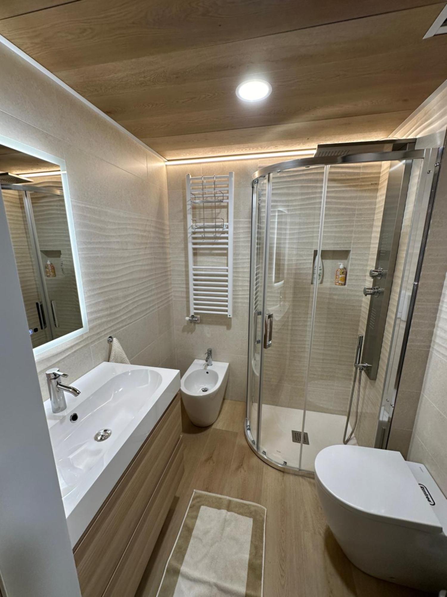 Bellavista Marilleva 1400 - Val Di Soleアパートメント エクステリア 写真